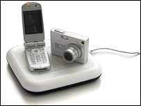 स्प्लैशपावर द्वारा तैयार बेतार रीचार्जिंग पैड का मॉडल