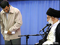 آیت الله خامنه ای و احمدی نژاد