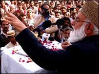  اضی حسین احمد نے صدر مشرف کو وردی اتارنے کے وعدے کو پورا کرنے کی تلقین کی ہے