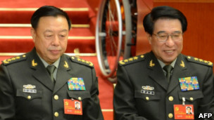 نظامیان در کنگره حزبی