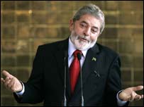 Luiz Inácio Lula da Silva rindo