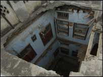 بوسیدہ مکان 