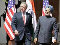 ABD Başkanı George Bush ve Hindistan Başbakanı Manmohan Singh