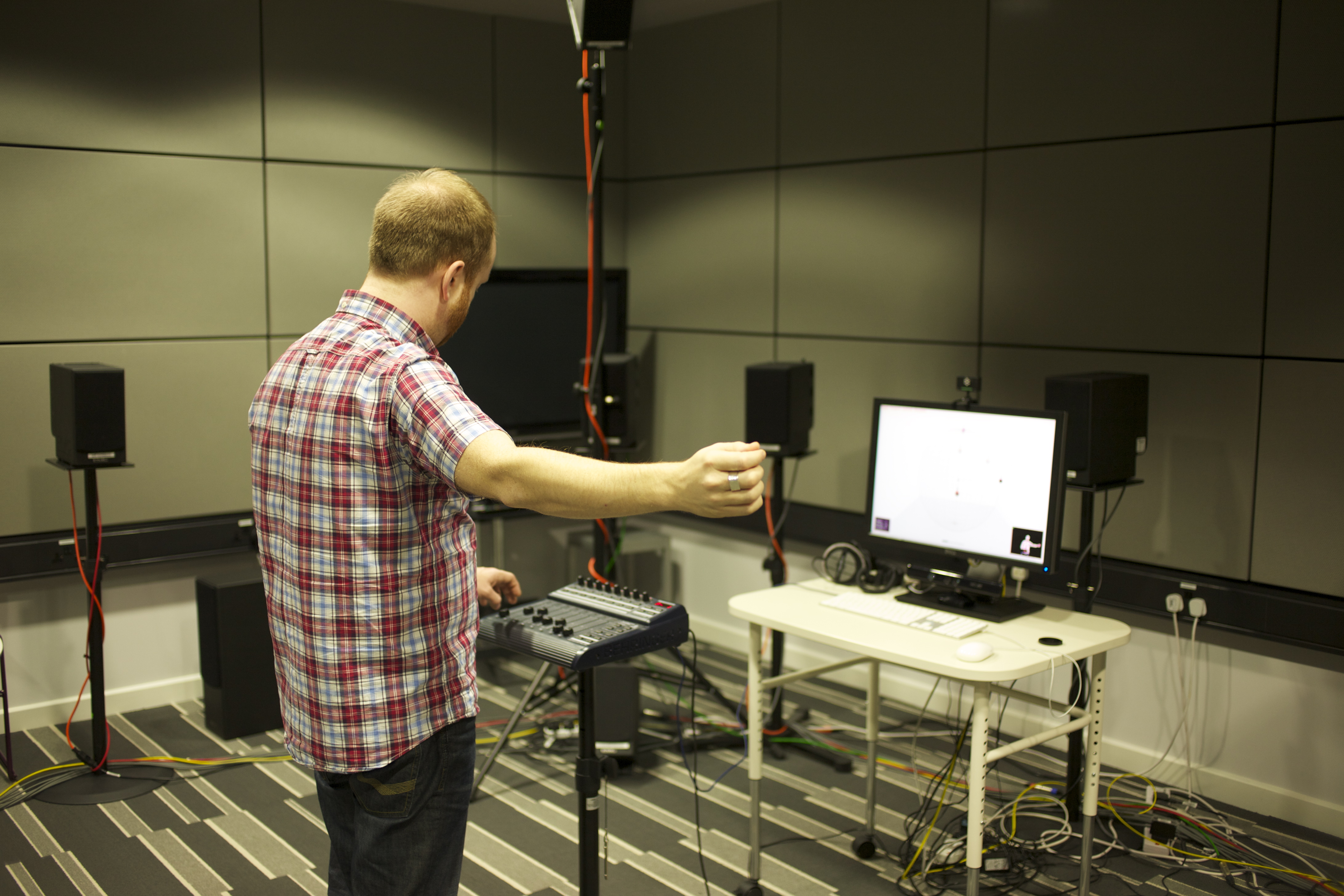 An engineer using the 3D pan control