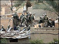 Felluce'deki Amerikan deniz piyadeleri