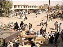  خيابانی در مرکز شهر فراه (عکس از مسعود حسينی)