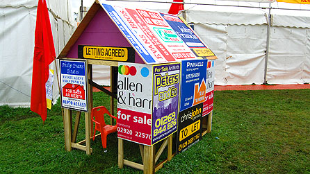 Dyma fe - ty fforddiadwy!