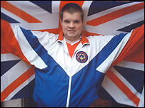 Lee and a Union Jack flag