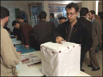 ميزان مشارکت مردم در انتخابات در سال 1376 به اوج خود رسيد