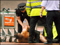 گلاسگو ائرپورٹ پر حملہ