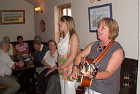 Linda Griffiths yn y Railway