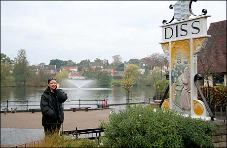 BBC Radio Norfolk's Becky Betts starts Treasure Quest in Diss.