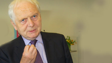 Syr Emyr Jones-Parry