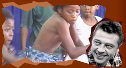 Andy Kershaw and dancers in Ladysmith (©Roger Short)