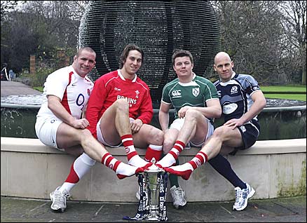 Phil Vickery, Ryan Jones, Brian O'Driscoll, and Jason White support Sport Relief