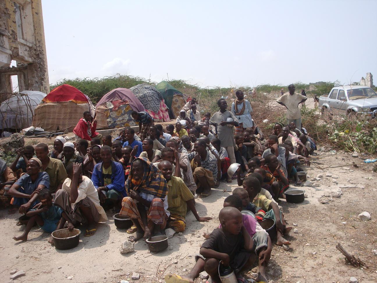 People queueing for food in Mogadishu