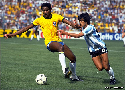 Serginho playing at the 1982 World Cup