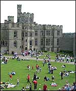 Warwick Castle - chilling out 