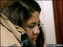 جنت آرويزو، مادر شاکی