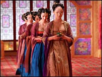 نمایی از نفرین گل های طلایی