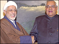 وزیر اعظم واجپئی اور حریت کانفرنس کے رہنما عباس انصاری