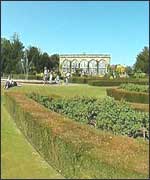 View of Warwick Castle 