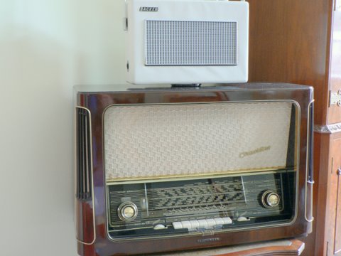 radio25.JPG