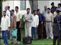 واپس بھیجے جانے والے افراد