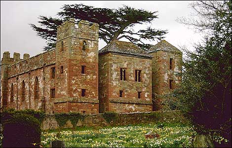 The ruins of Acton Burnell Castle (Lawson Clout)
