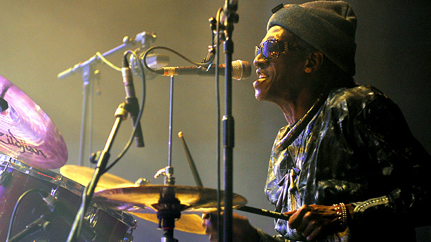 Cheikh Lo and band live at the Old Fruitmarket. Photo by Louis Decarlo.