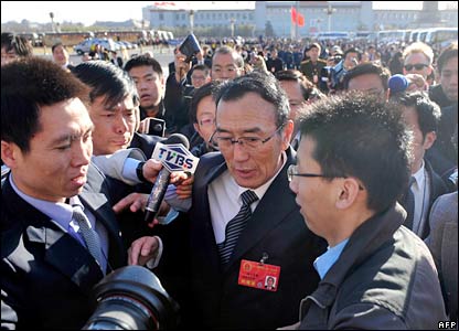 Người đứng đầu chính quyền Tây Tạng nói chuyện với phóng viên ở Bắc Kinh