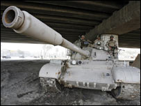 بغداد میں عراقی فوج کا ٹینک