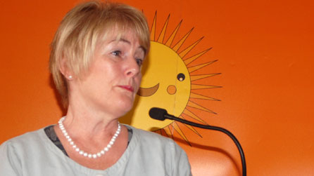 Yn Abertawe i groesawu eisteddfodwyr i Eryri