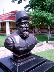 Statue of Jamshetji Tata