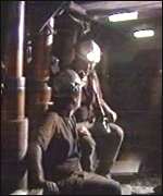 Aeth y glowyr i ymladd yn y Rhyfel Byd