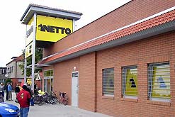 Keith Johnston and the g-wiz.