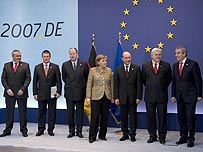 Angela Merkel e delegados