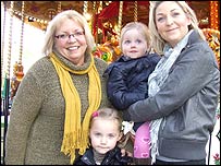Lesley and Helen with her daughters