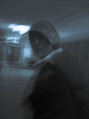 He's after me...leg it!