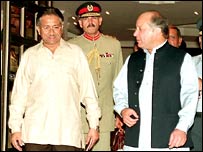 نواز شریف اور پرویز مشرف(فائل فوٹو)