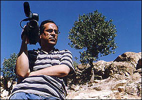 هوشنگ میرزایی کارگردان فیلم "روناک"