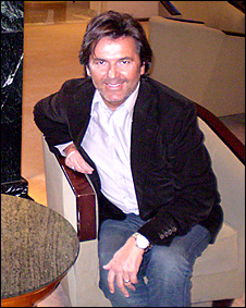 Певец Томас Андерс