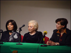 شاداب وجدی، لعبت والا و ژاله اصفهانی 