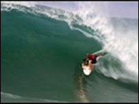 Surfař - ilustrační foto