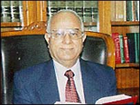 چیف الیکش کمشنر ارشاد حسن خان نے سولہ ارکان پر پابندی عائد کردی ہے 