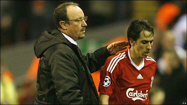 Rafael Benitez substitutes Yossi Benayoun