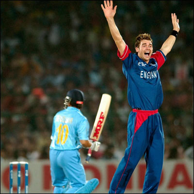 भारत-इंग्लैंड मैच की तस्वीरें