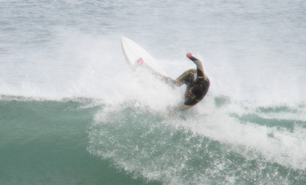 and the best till last...Andy Hill goes aerial. no wonder he's still one of the top chargers in the country. Pic: Ger Nov 06