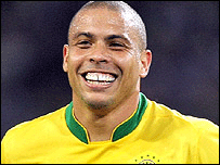  Ronaldo durante o jogo contra o Japão 