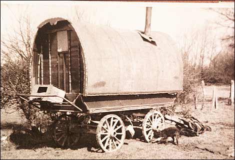 Bow top wagon at traditional stopping place 